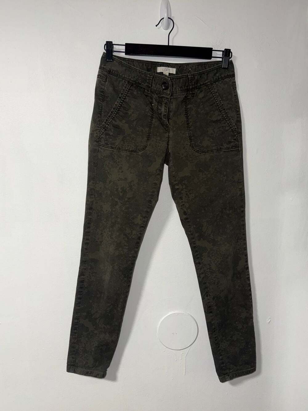 Loft Marisa Pants Size 0 Camo